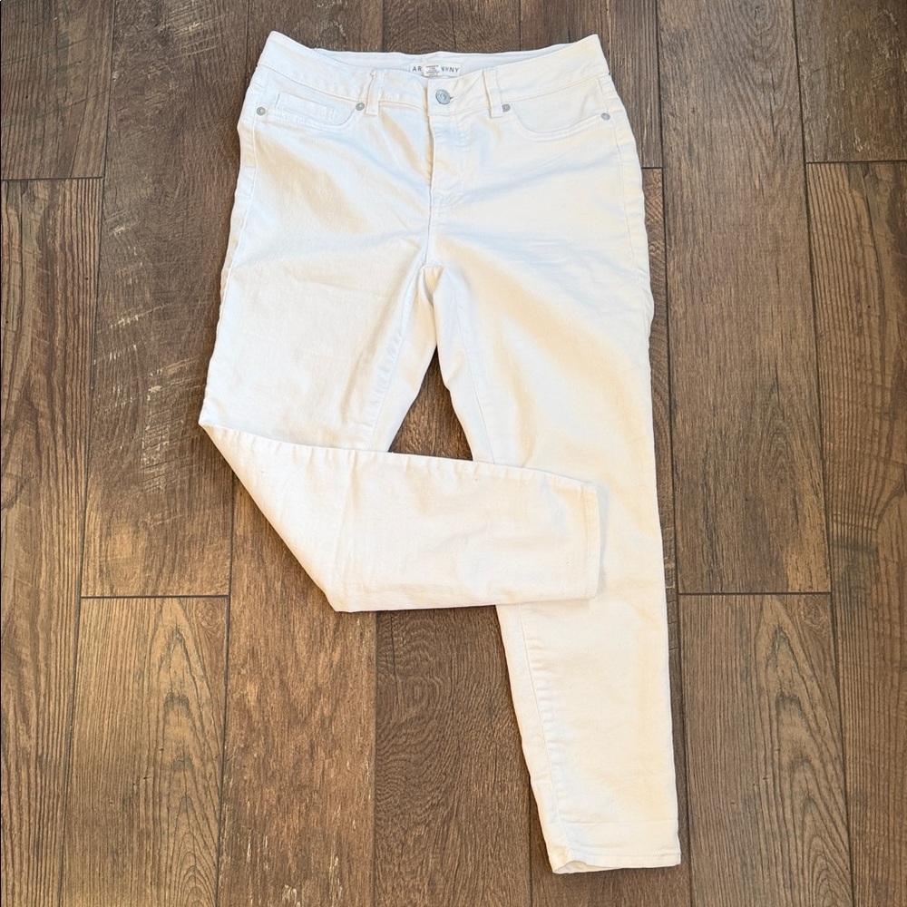 Artisan Ny Women's Cream Skinny Jeans